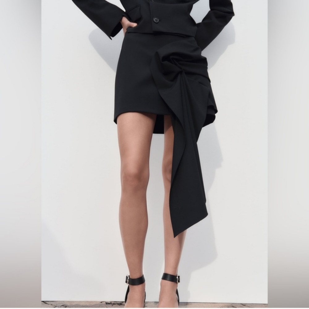 ZARA ASYMMETRIC SKIRT - LIMITED EDITION BLACK SIZE M - Picture 3 of 7